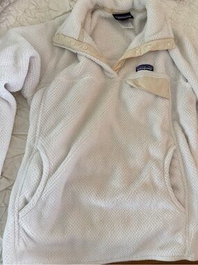 Patagonia White Fleece Snap-T Pullover